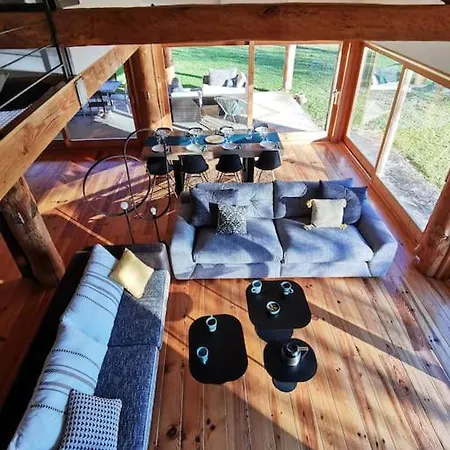 Casa de Férias Les Pyrenees Au Bord De L'eau