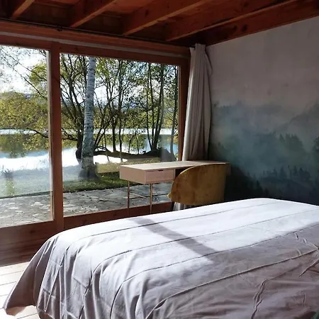 Casa de Férias Les Pyrenees Au Bord De L'eau *